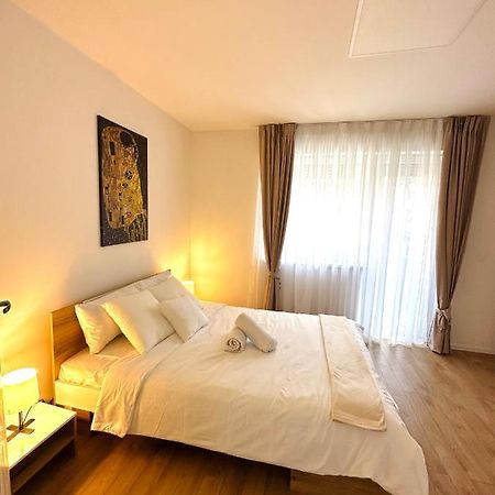Daylight Apartment Skopje Buitenkant foto