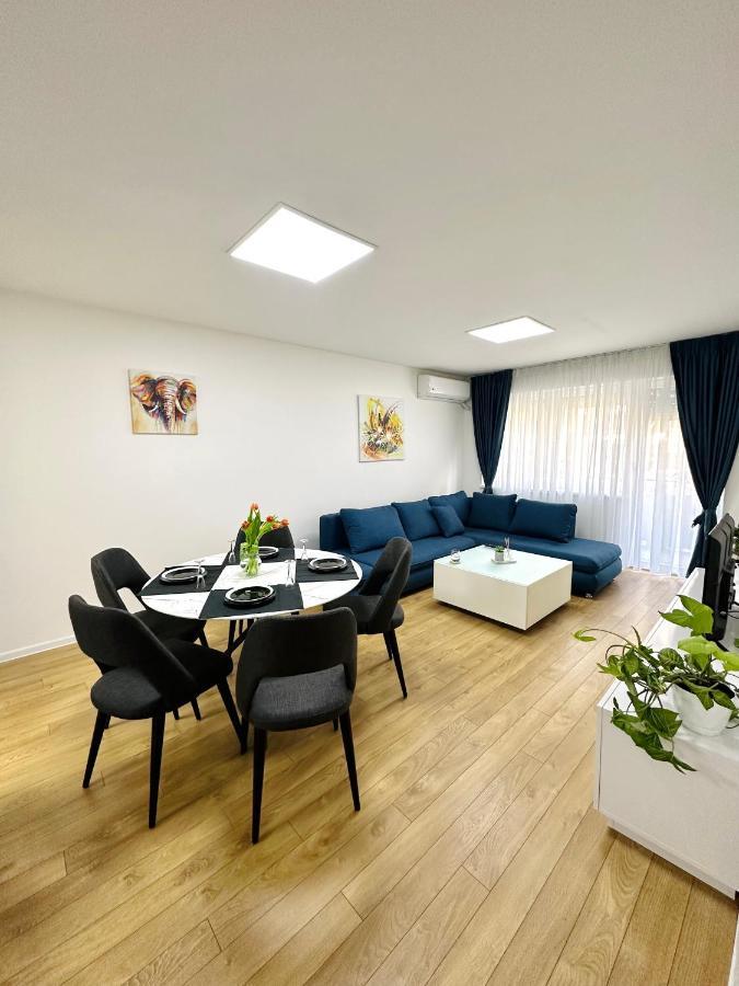 Daylight Apartment Skopje Buitenkant foto