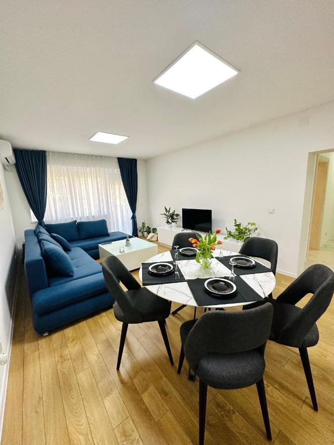 Daylight Apartment Skopje Buitenkant foto