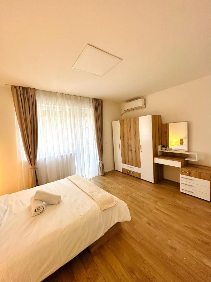 Daylight Apartment Skopje Buitenkant foto