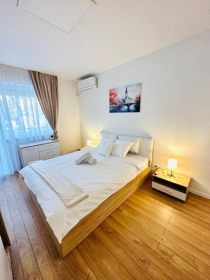 Daylight Apartment Skopje Buitenkant foto
