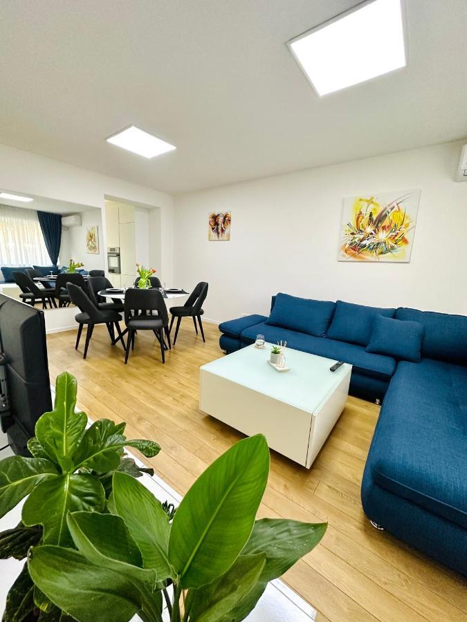 Daylight Apartment Skopje Buitenkant foto