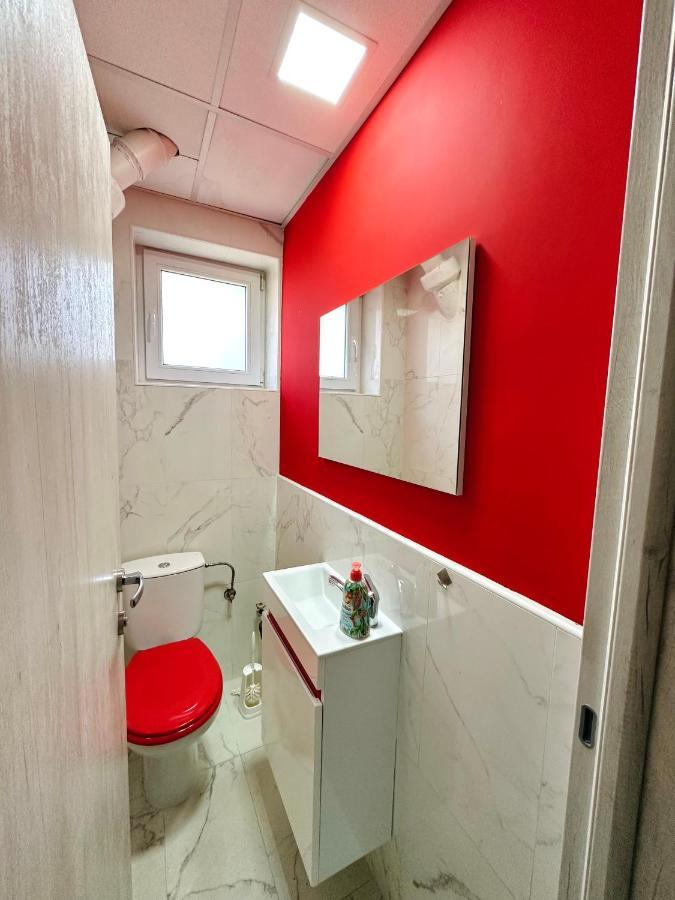 Daylight Apartment Skopje Buitenkant foto